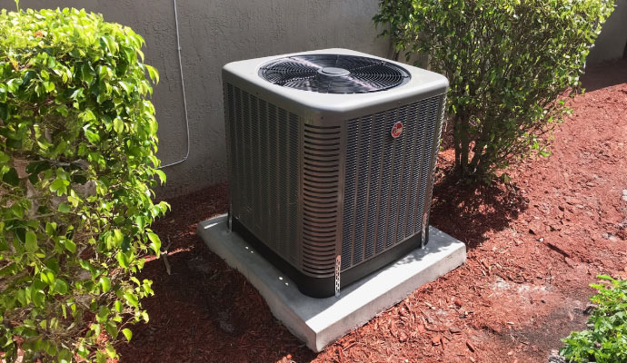 outdoor heatpump unit